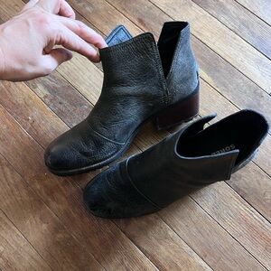 Sorel Charcoal Leather Ankle Booties